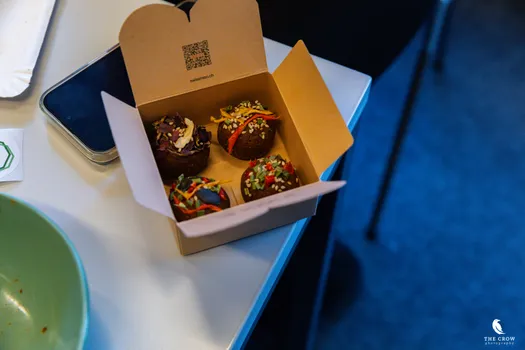 Copyright : Michael Bally